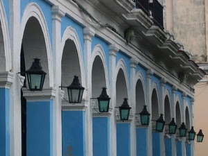 archi, azzurro, lampioni, bianco, colonne, prospettiva, curve, portici, pilastri, lanterne, celeste