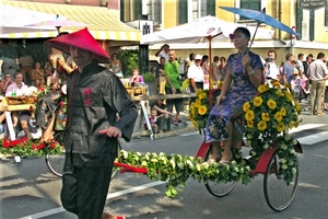 fiori, ombrello, cappello, strada, ruote, donna, uomo, risciò, giallo, cinese, gente, carro, bianco, cinesi, persone