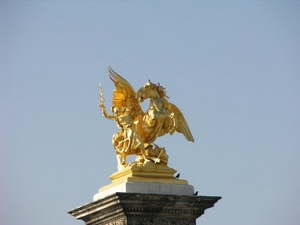 cavallo, oro, ali, monumento, statua, cielo, piedistallo, azzurro, scultura, dorato, alato