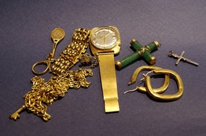 orologio, orecchini, oro, croci, gioielli, bracciale, braccialetto, catena, portachiavi, cinturino, croce, dorato, lancette, crocifisso, ori, catenella, catene
