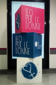 cubi, scritte, cuore, porta, blu, rosa, rosso, bianco, croce, cuori, azzurro, simboli, geometrie, vetro, vetrina, pubblicità