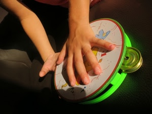 mani, tamburello, verde, dita, musica, sonagli, sonaglio