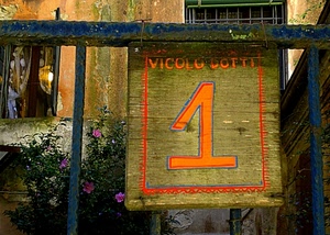 uno, numero, fiori, vicolo, ringhiera, civico, dotti, arancione, finestra, rosso, finestre