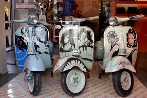 tre, ruote, vetrina, vespa, moto, vespe, disegni