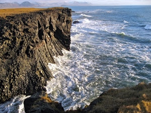 onde, mare, scogliera, schiuma, scogli, acqua, azzurro, roccia, erba, rocce, bianco, costa, promontorio, falesia, paesaggio, montagne