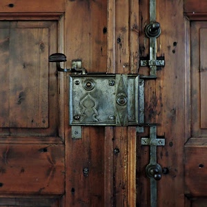 serratura, legno, ferro, porta, portone, marrone, metallo, grigio, viti, pomelli, pomoli, serrature, venature, nodi, catenacci
