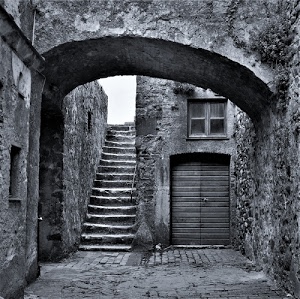 arco, scala, bianconero, porta, finestra, portone, gradini, scalini, finestre, vicolo, borgo, scale, scorcio, case, corrimano, scalinata