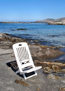 mare, sedia, ombra, cielo, scogli, bianco, acqua, scogliera, spiaggia, rocce, azzurro, plastica, costa