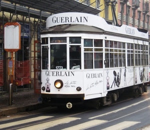 fermata, tram, bianco, rotaie, pubblicità, strisce, binari, strada