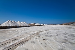 bianco, sale, azzurro, cielo, tracce, saline, salina, impronte, orme, neve, montagne