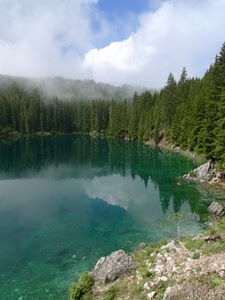 lago, nuvole, alberi, verde, cielo, acqua, rocce, bosco, riflessi, montagna, nebbia, montagne, abeti, roccia, riflesso