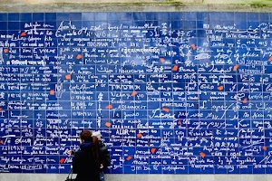 scritte, piastrelle, parole, blu, donna, azzurro, mattonelle, frasi, lettere, bianco, persona, lavagna, ceramica