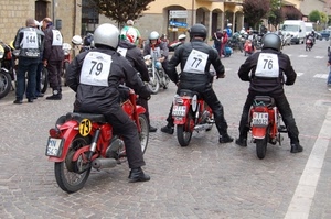 numeri, moto, caschi, gara, motociclisti, rosso, motociclette, corridori, casco, strada