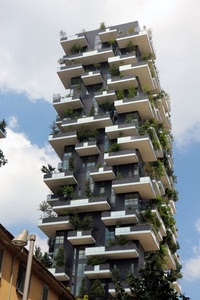 grattacielo, lampione, cielo, piante, nuvole, balconi, terrazzi, verde, palazzo, milano, bosco, piani, verticale, alberi, bianco, architettura, finestre