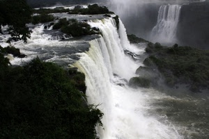 acqua, fiume, cascate, cascata, schiuma, verde, rocce, salto, alberi