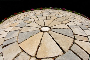 fiori, triangoli, cerchio, pietre, cerchi, aiuola, rettangoli, verde, geometrie, mattoni