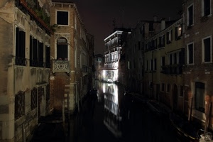 canale, notte, venezia, acqua, finestre, palazzi, riflesso, notturno, riflessi, luci, case, buio