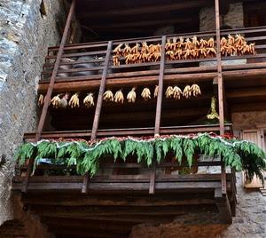 legno, pannocchie, balconi, verde, balcone, rami, appesi, granoturco, muro, addobbi, travi, casa, foglie