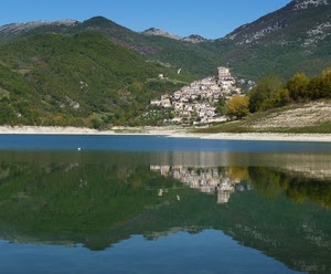 lago, acqua, riflesso, alberi, paese, borgo, montagne, riflessi, cielo, verde, azzurro, case, montagna, colline, paesaggio, spiaggia