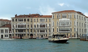 venezia, finestre, palazzi, acqua, canale, mare, laguna, vaporetto, cielo, barca, nuvole, balconi, tetti, azzurro, traghetto, battello