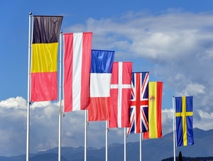 bandiere, aste, nuvole, montagne, cielo, colori, multicolore, vento, nazioni, pali, sette