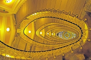 scala, luci, scale, gradini, giallo, chiocciola, scalini, spirale, ringhiera, prospettiva, vetrata, oro, dorato, scalinata, ellisse