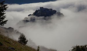 nebbia, alberi, nuvole, paese, panorama, montagna, borgo, prato, città, case
