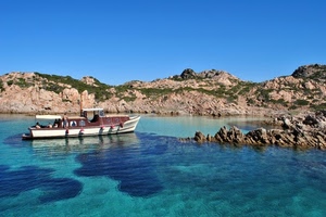 barca, mare, scogli, acqua, rocce, azzurro, riva, persone, cielo