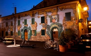 biciclette, murales, casa, finestre, porte, murale, lampione, panchina, facciata