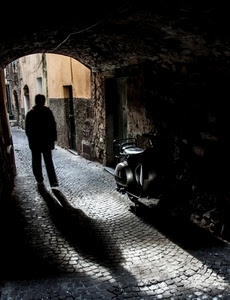 ombra, arco, uomo, vicolo, vespa, controluce, persona