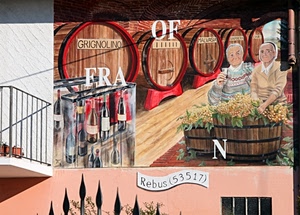 botti, murales, rebus, uva, balcone, ringhiera, murale, disegno, tini, cantina, bottiglie, vino