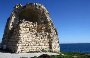 mare, cielo, rudere, torre, pietre, azzurro, rovine, blu, mattoni, rovina, verde, archeologia, orizzonte, erba