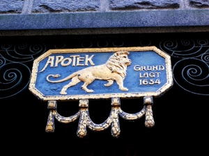 leone, insegna, nero, oro, scritta, blu, azzurro, scritte, farmacia