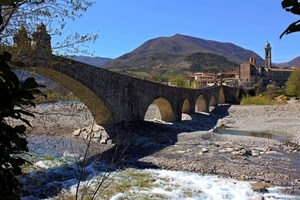 ponte, fiume, archi, acqua, campanile, sassi, ombra, paese, arcate