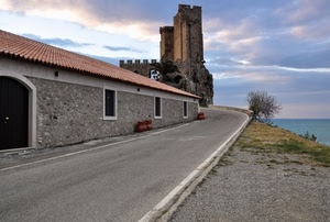 strada, mare, castello, torre, cielo, nuvole, torri, albero, curva, rocca, casa