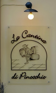 insegna, pinocchio, lampadina, disegno, lampada, lampione, botti, portalampada, cantina, muro, luce, burattino
