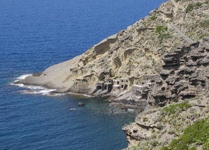 mare, scogliera, case, scogli, acqua, onde, verde, roccia, azzurro, scala, scoglio, ruderi, rovine, costa