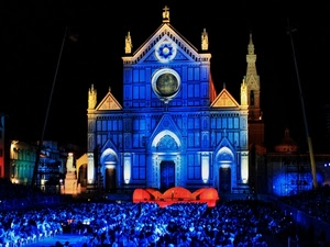 chiesa, blu, notturno, persone, illuminazione, rosone, notte, facciata, spettacolo, piazza, spettatori