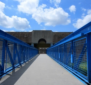 nuvole, cielo, blu, ponte, azzurro, prospettiva, ferro, ringhiera, porta, metallo, ombra