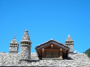 tetto, abbaino, cielo, comignoli, finestra, tegole, pietre