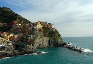 mare, case, cielo, paese, borgo, onde, scogli, promontorio, liguria, scogliera, nuvole, panorama, paesaggio, acqua, colori, azzurro