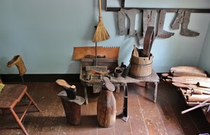 scarpe, calzolaio, artigianato, attrezzi, scopa, sedia, forme, artigiano, bottega, ciabattino
