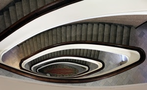 gradini, spirale, scala, chiocciola, scalini, scale, ellisse, ringhiera, bianco