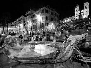 fontana, roma, barcaccia, bianconero, scalinata, piazza, chiesa