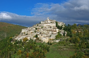 nuvole, paese, panorama, cielo, case, alberi, collina, verde, borgo, paesaggio, campanile