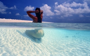 mare, donna, acqua, nuvole, cielo, trasparenza, sabbia, trasparenze, nuda, nudo