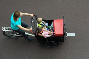 bambini, bicicletta, ruote, donna, strada, rosso, triciclo, pedalare, due, mamma, carrozzina