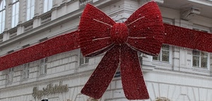 fiocco, rosso, palazzo, finestre, natale, luminarie, insegna, nastro, addobbi