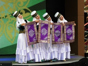 bianco, quattro, cappelli, viola, donne, palco, costumi, balletto, expo, danza, tradizionale, manifestazione, ballerine, copricapo