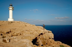 mare, faro, cielo, nuvole, roccia, bianco, uomo, lanterna, scogliera, persona, rocce, blu, azzurro